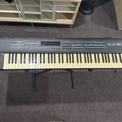 Roland JV-90 Expandable Synthesizer