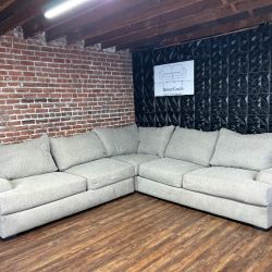 Free Delivery- Broyhill 3pc gray sectional sofa couch