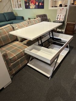 Lift Top Coffee Table info in Description  