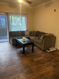 Sectional couch L shaped or reverse L