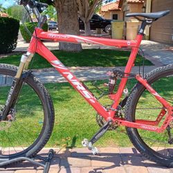 Giant NRS 2 Mountain Bike 
