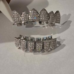 Iced Out Grillz Set (Top & Bottom) 💎 Diamond Look – Brand New