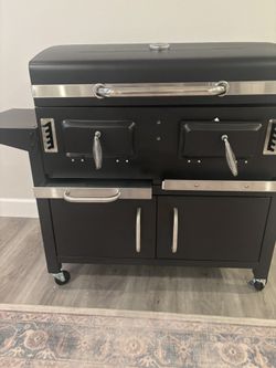 charcoal BBQ Grill