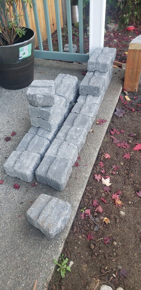 Retaining Wall Blocks for Sale in Puyallup, WA OfferUp