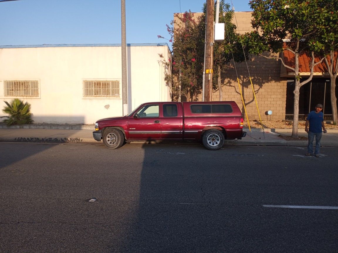 2002 Chevy Siverado Camper