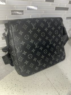 Louis V Men Bag