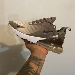 Nike Air Max 270 Size 9.5