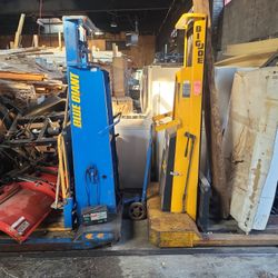 Skid Lifts 3 To Choose From Need Batteries And Tune Ups 