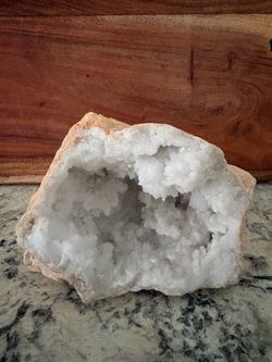 Quartz crystal