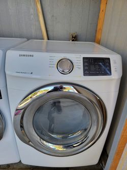 Just Like New!!! HUGE, 7.3 Cubic Ft. Capacity!!! Top Of The Line!!! Newer, Samsung, STEAM, Gas Dryer!!! Definitely, Must See To Appreciate!!!