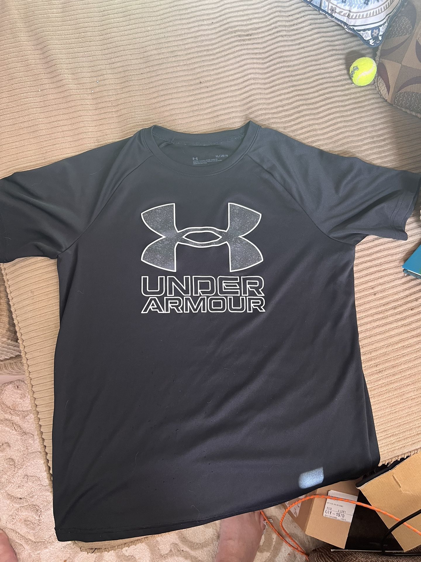 Under Armor Youth Large Excellent Used Condition
