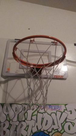 Basketball hoop