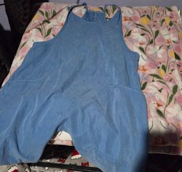 Size large jump suit