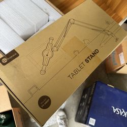 New iPad/tablet Stand Holder Adjustable 