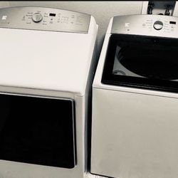 Kenmore Mega Capacity Washer And Gas Dryer Set 