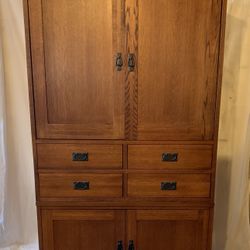 FREE TV Armoire 