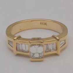 Yellow gold engagement ring pre owned 18k gold diamond solitaire ring