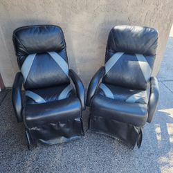 Rv chairs for toy hauler. In perfect condition. 