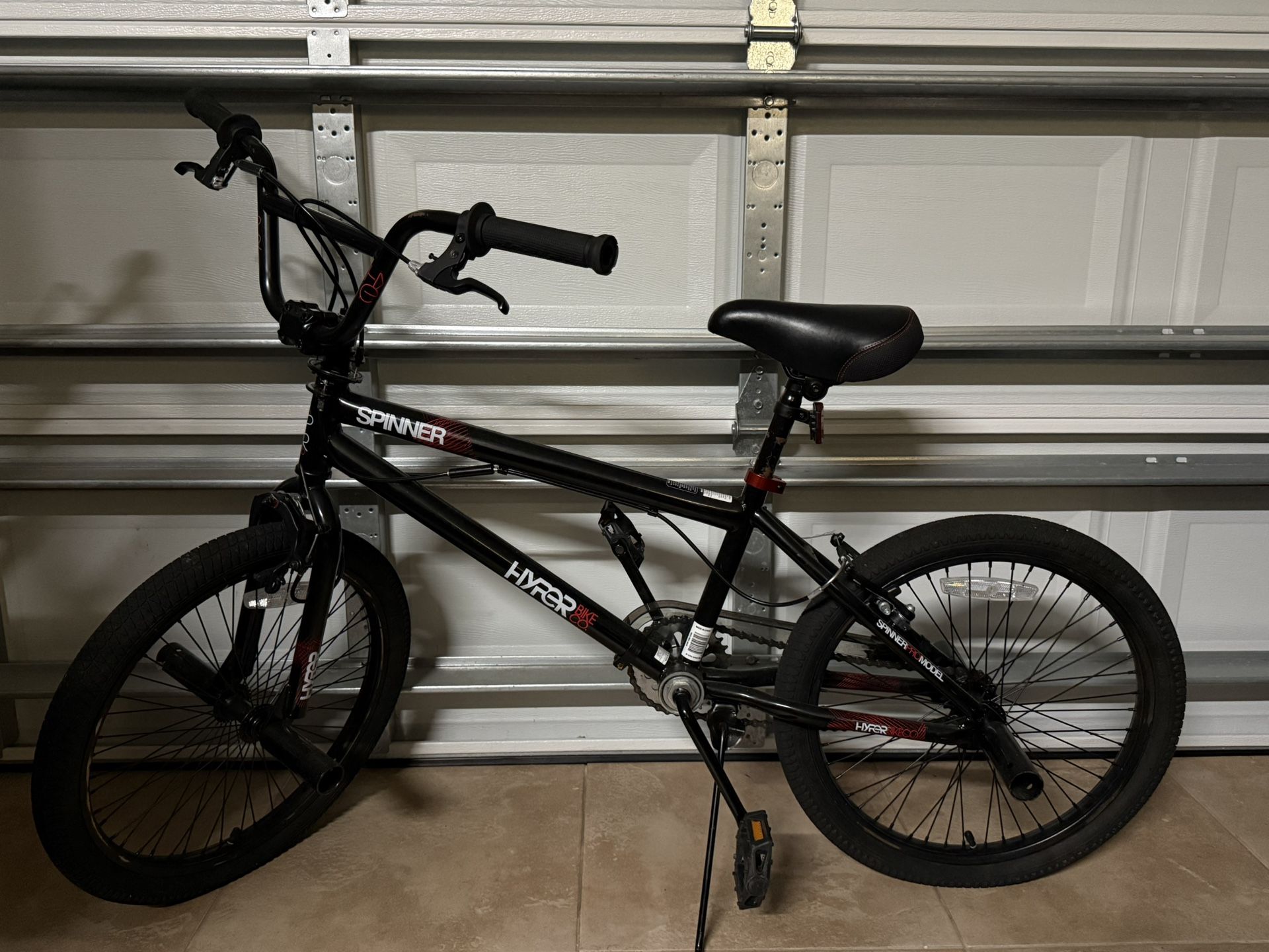 20" Hyper Bicycles Boy's Spinner BMX Bike.