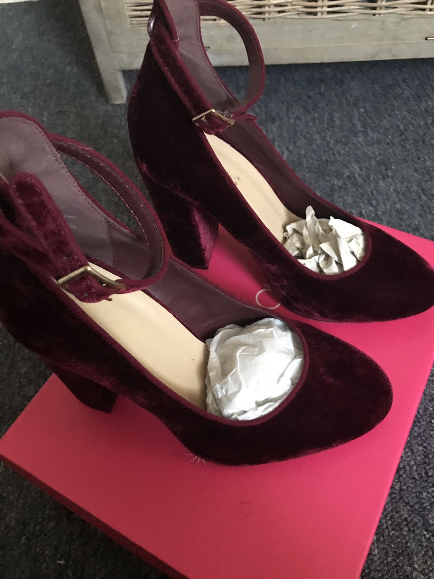 Red Velvet Pump