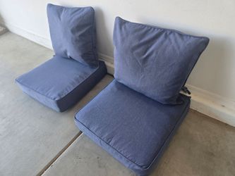 CUSHIONS SET