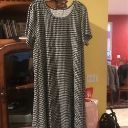 Women’s Dress (Plus Size) 