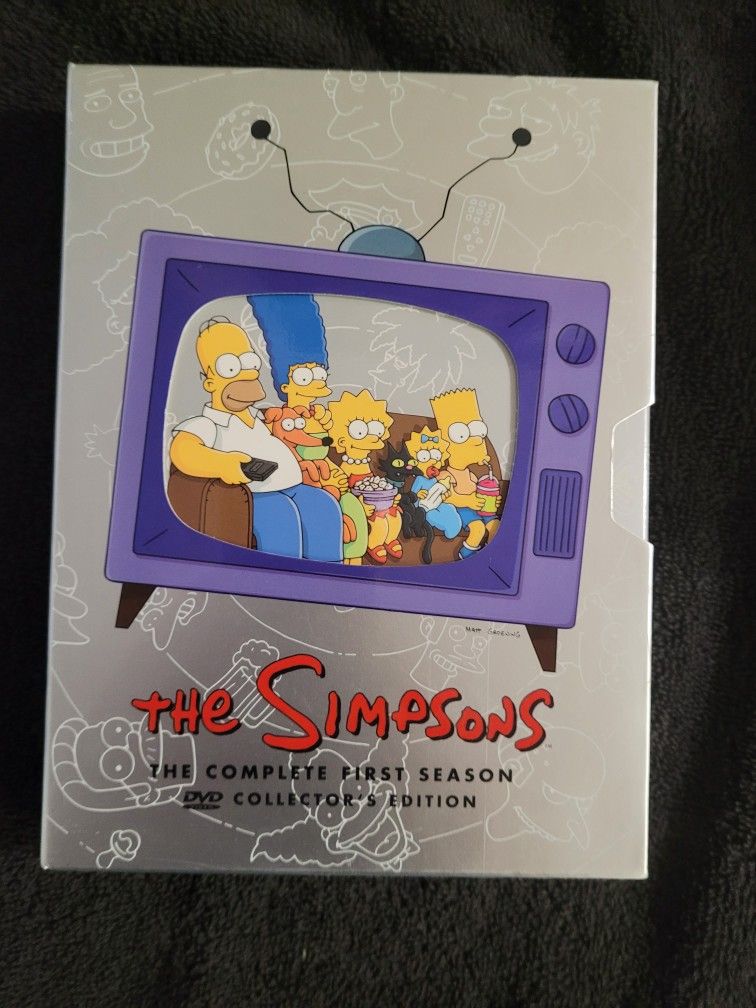 The Simpsons – Complete First Season DVD (Collector’s Edition, 3-Disc Set)
( Obo)