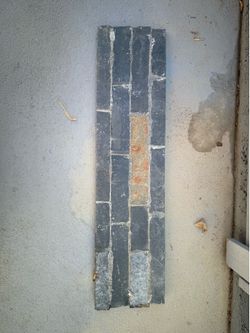 Natural Stone Ledger Panels – Charcoal/Rust Color – Approx. 50–70 Sq. Ft.