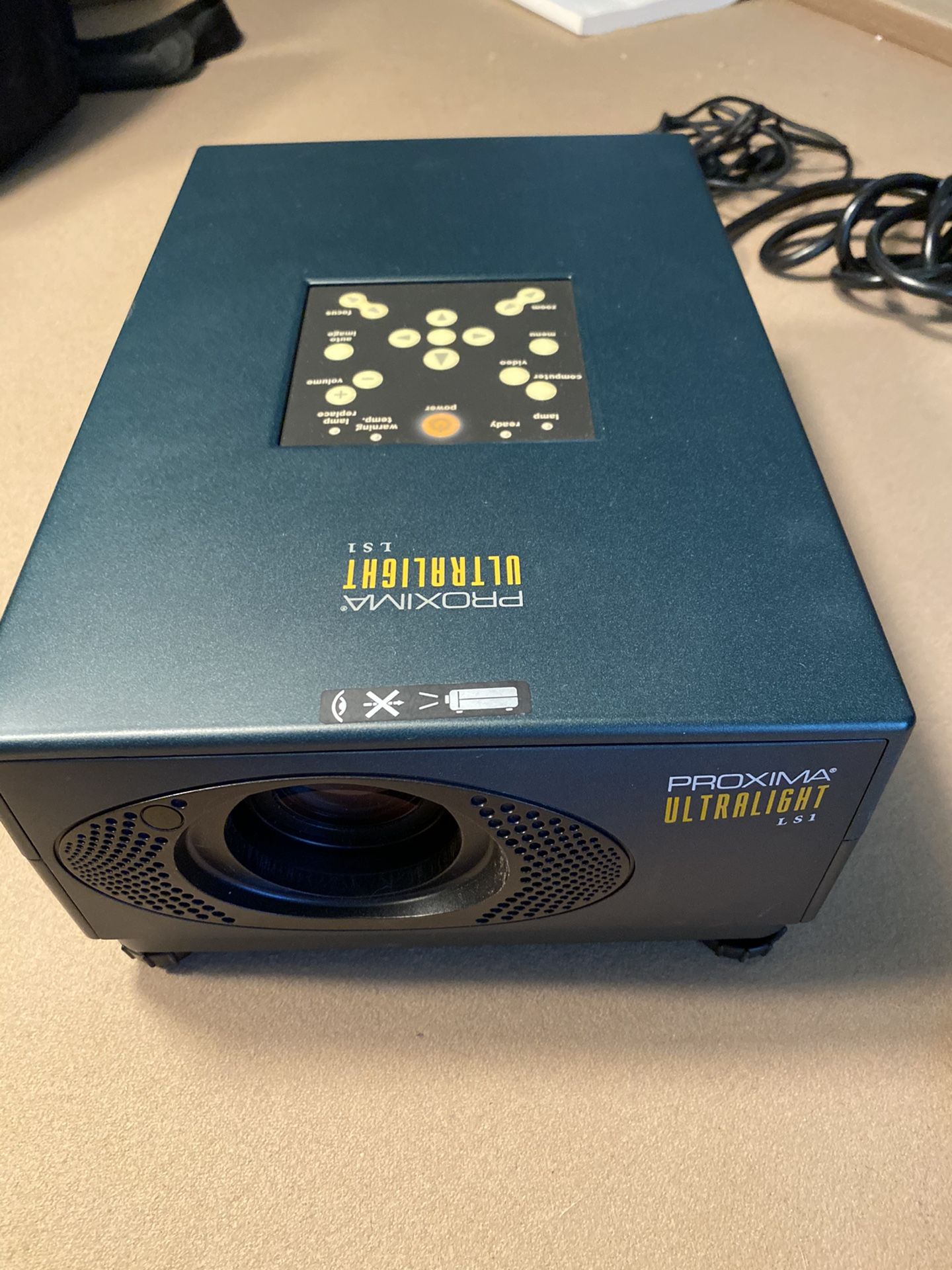 PROXIMA ULTRALIGHT LS1 PROJECTOR