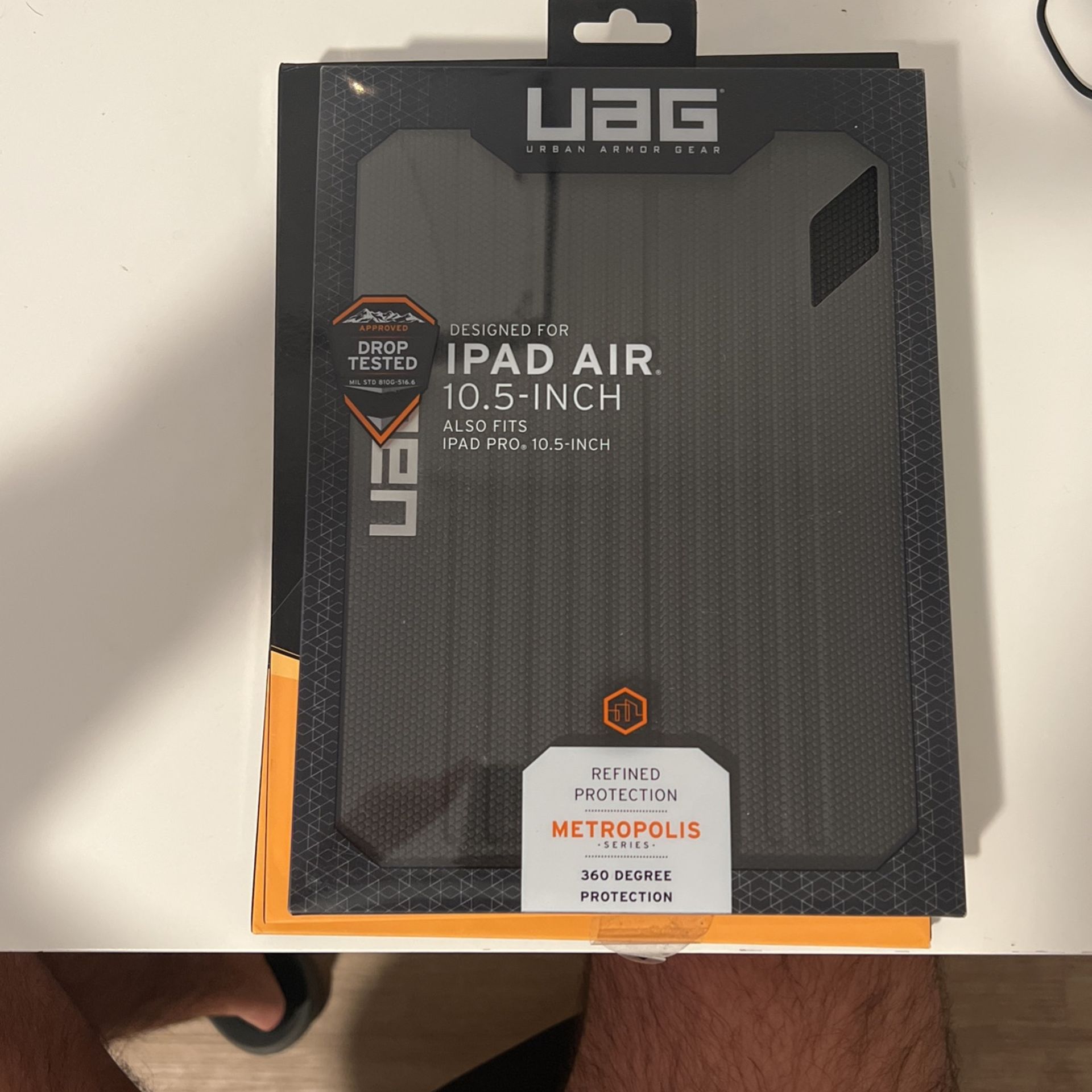 iPad 10.5” Cover And Screen Protector 