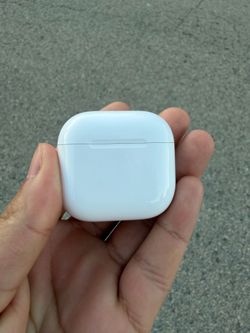 Apple AirPods 4
