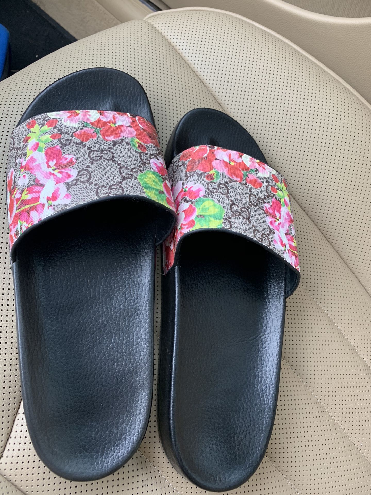 Gucci bloom slides size 11 women’s