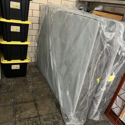 Full Size Mattress And Box Spring