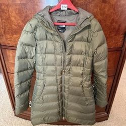 North Face Olive Green Puffer Coat