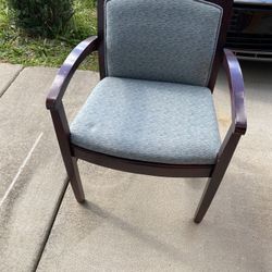 Accent arm chair