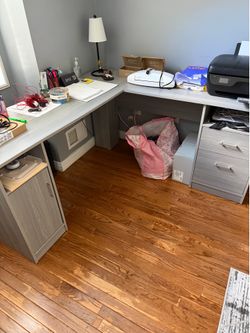 L shaped desk gray