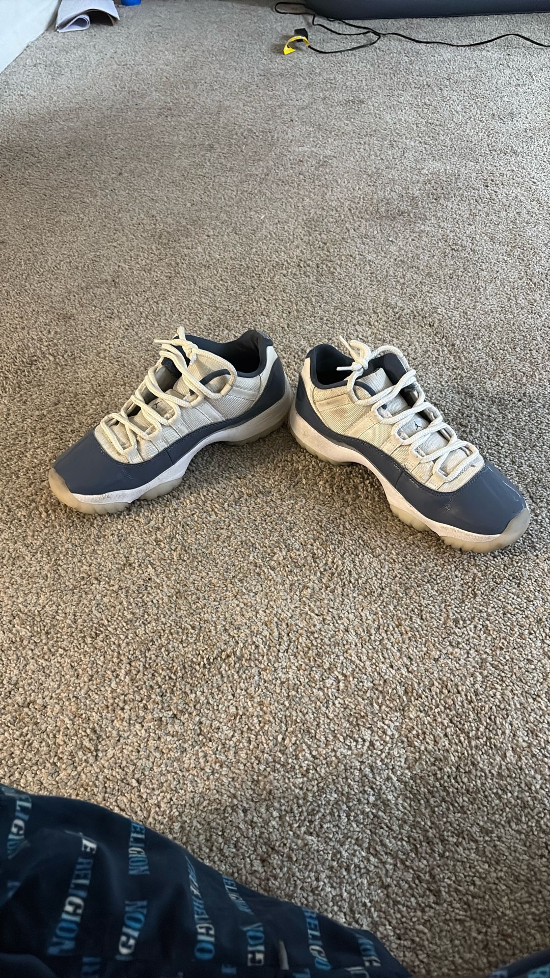 Jordan 11 Retro Low Diffused Blue