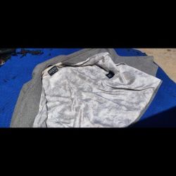 guess los angeles jacket lot of 2