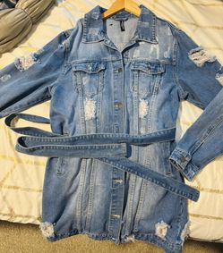 Size Large Women’s Jean Jacket