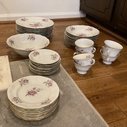 Vintage Jarolina Fine China Made In Poland 8 Piece Setting 