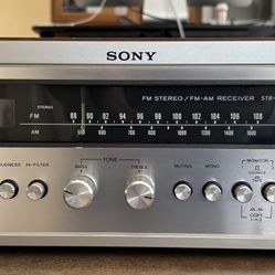 Sony STR-7035 AM/FM Stereo Receiver 