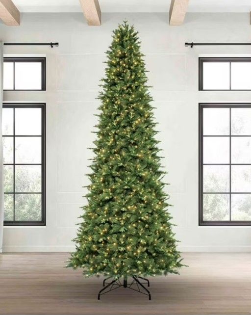 Christmas Tree 12 Ft