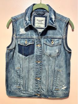Abercrombie & Fitch Denim Vest