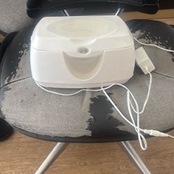 Heated Wipe Dispenser 