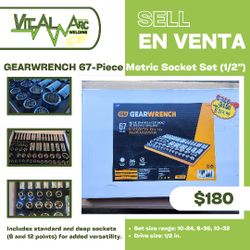 0173- GEARWRENCH 67-Piece Metric Socket Set (1/2”)/ Juego de dados métricos
