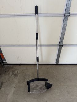 Rolling Nut Gatherer Picker Upper Wire Basket Long Handle Yard Tool