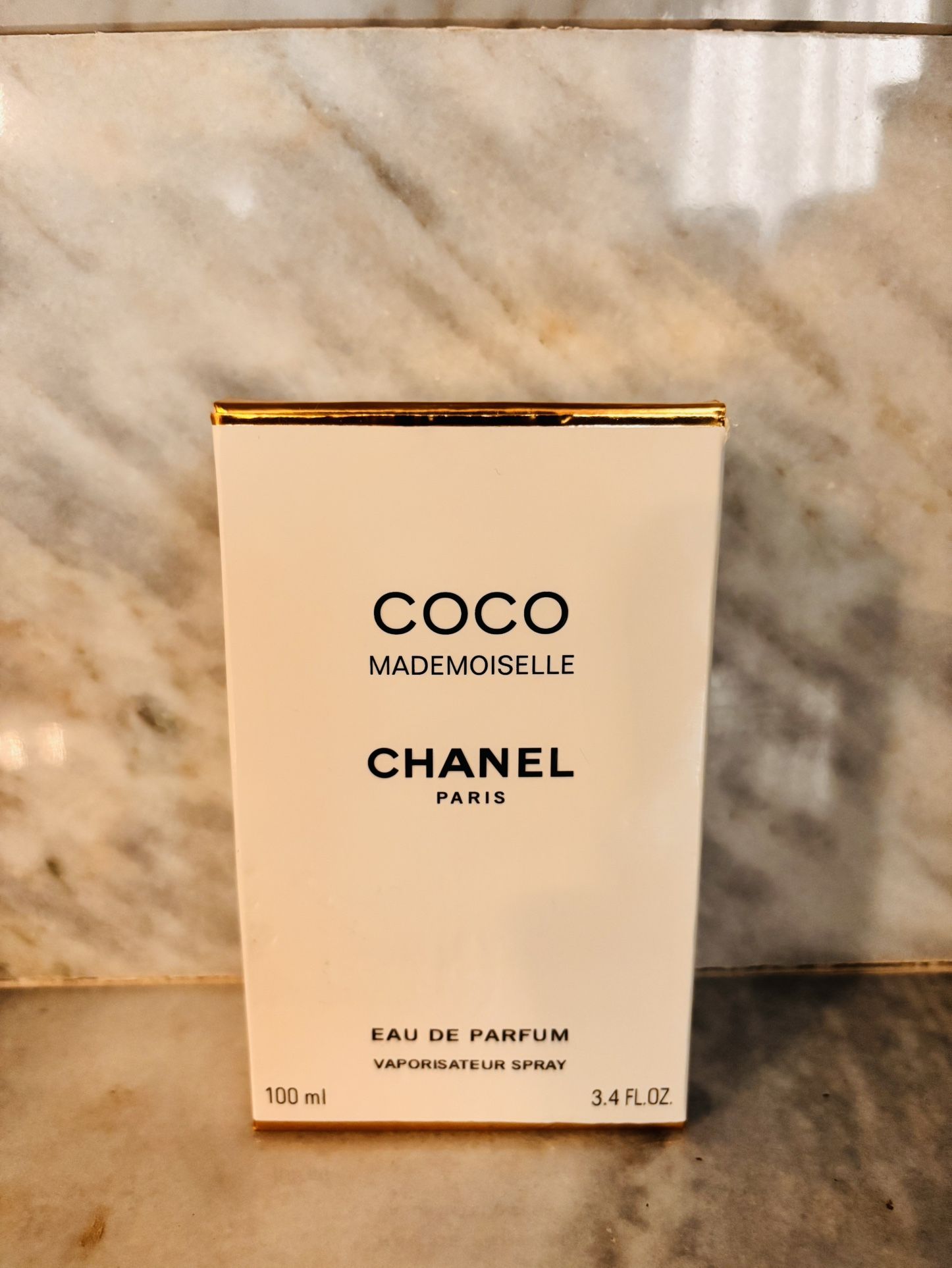 CHANEL Paris Negotiable