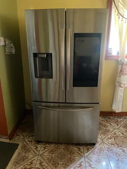 Selling for parts Samsung smart hub