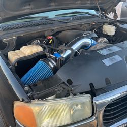 Gmc Sierra Chevy Silverado cold air intake Kit (brand new)
