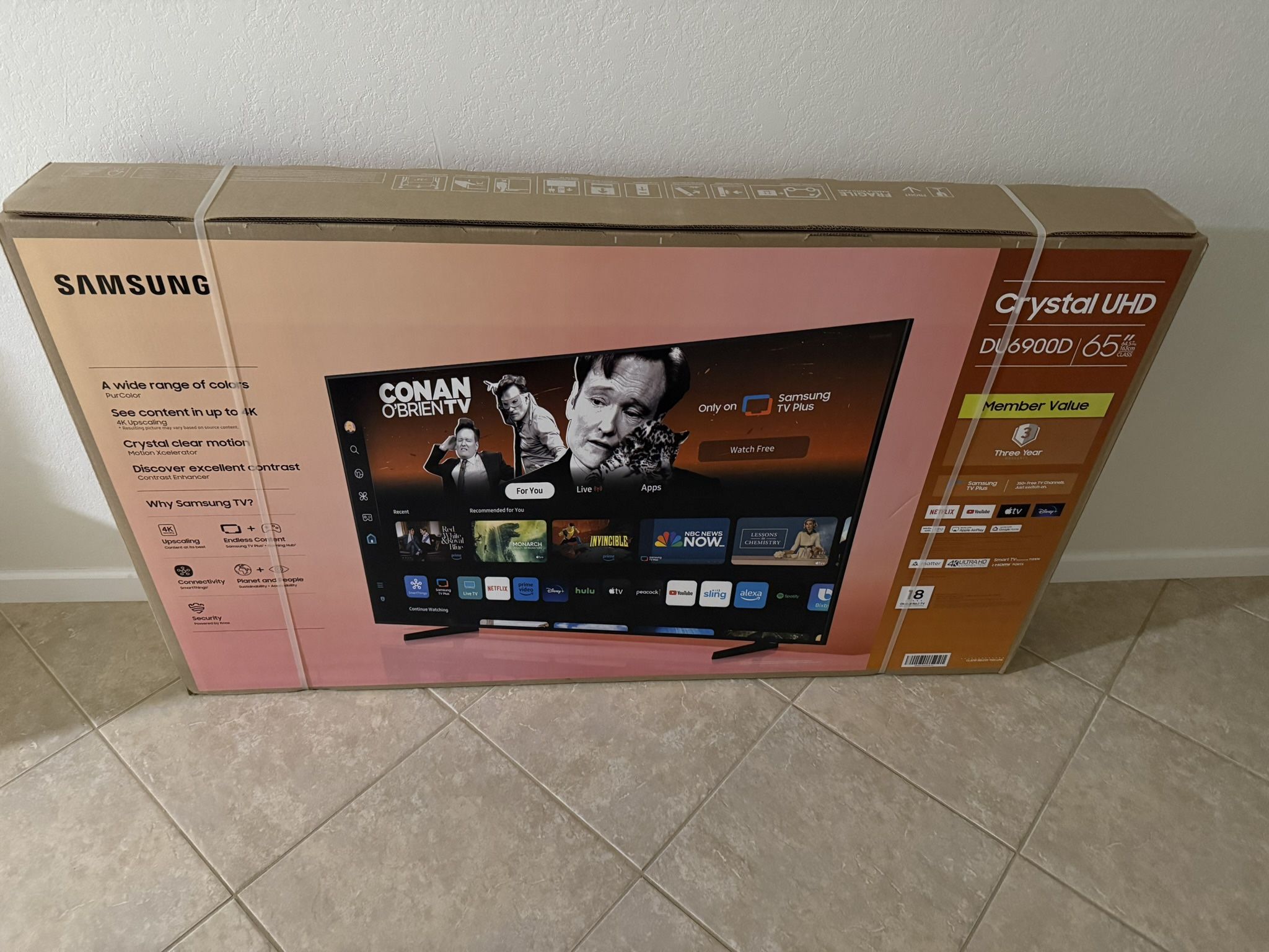 New Samsung DU6900D 4K Smart TV, in box and never opened
